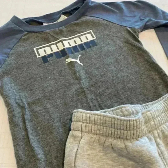 Puma shirt and sweats - Picture 4 of 8